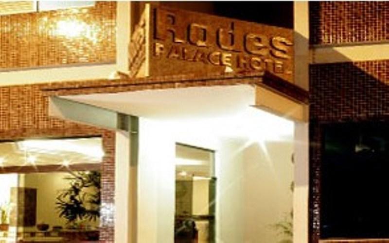 Rodes Palace Hotel Patrocínio Exterior foto
